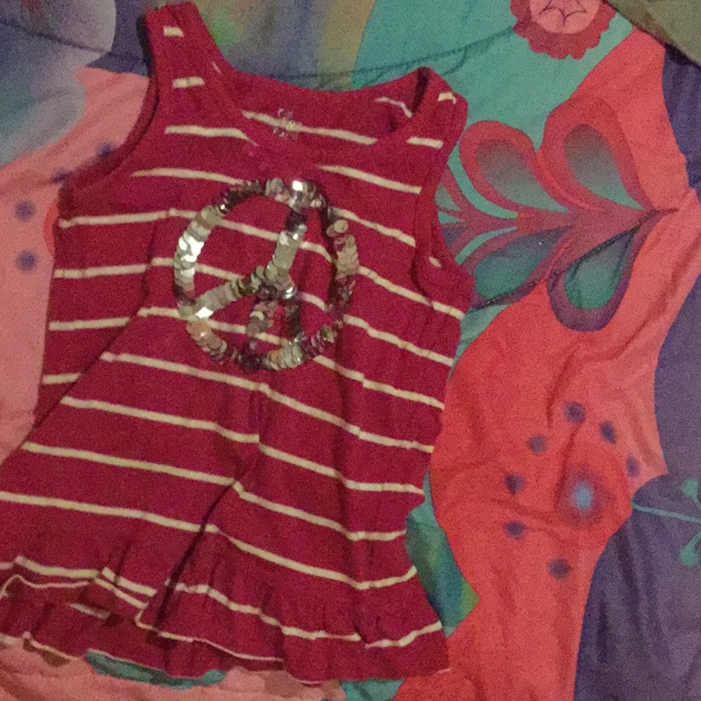 Peace sign shirt
